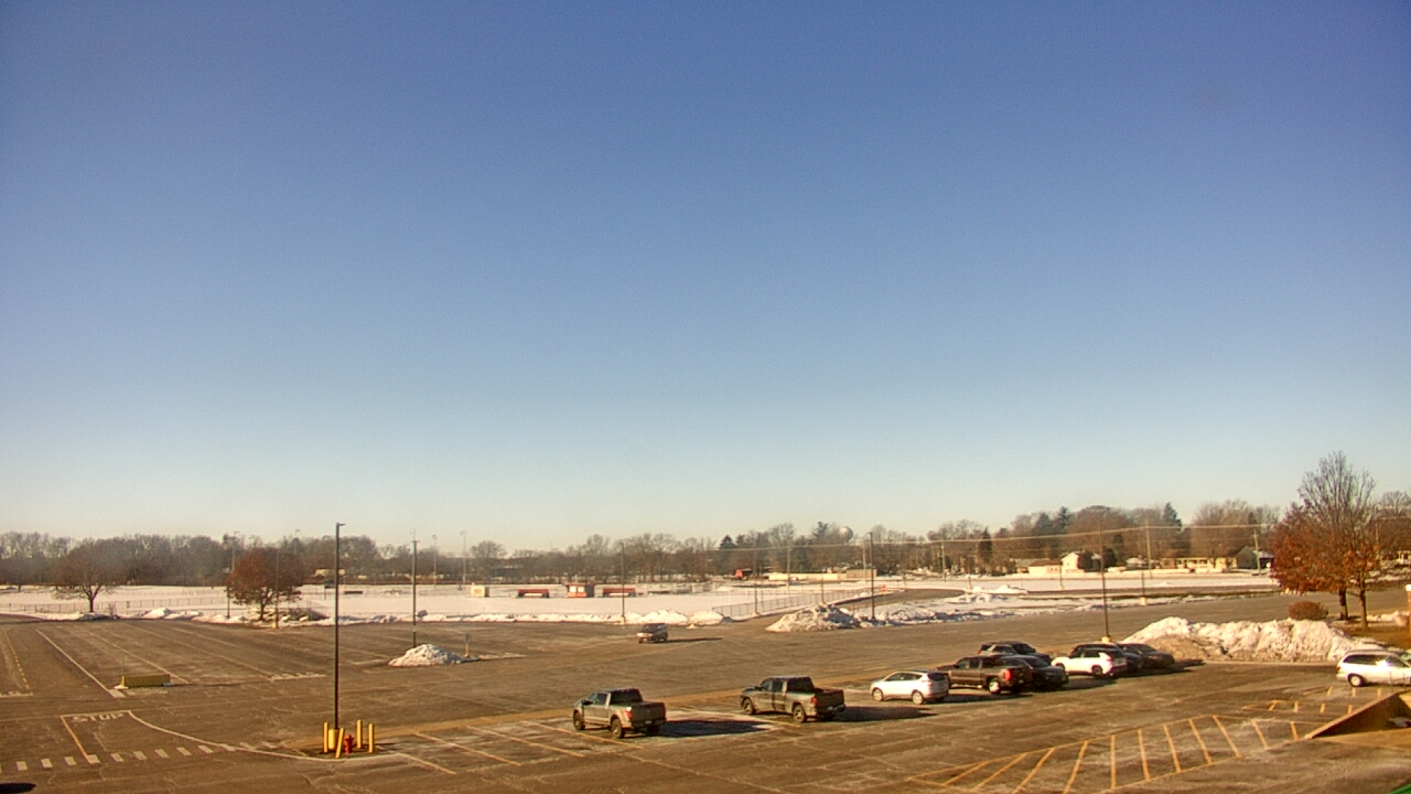 Thumbnail for current weather camera view from Oswego HS in Oswego, Illinois