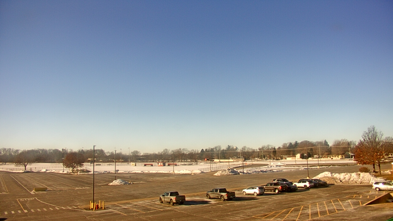 Thumbnail for current weather camera view from Oswego HS in Oswego, Illinois