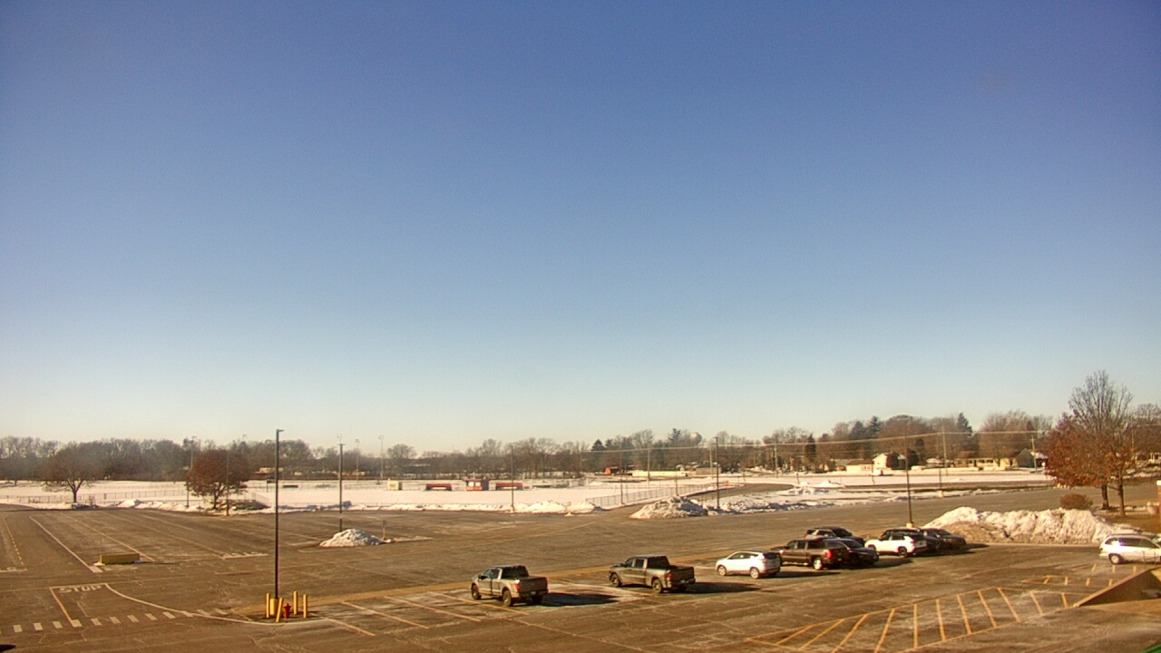 Thumbnail for current weather camera view from Oswego HS in Oswego, Illinois