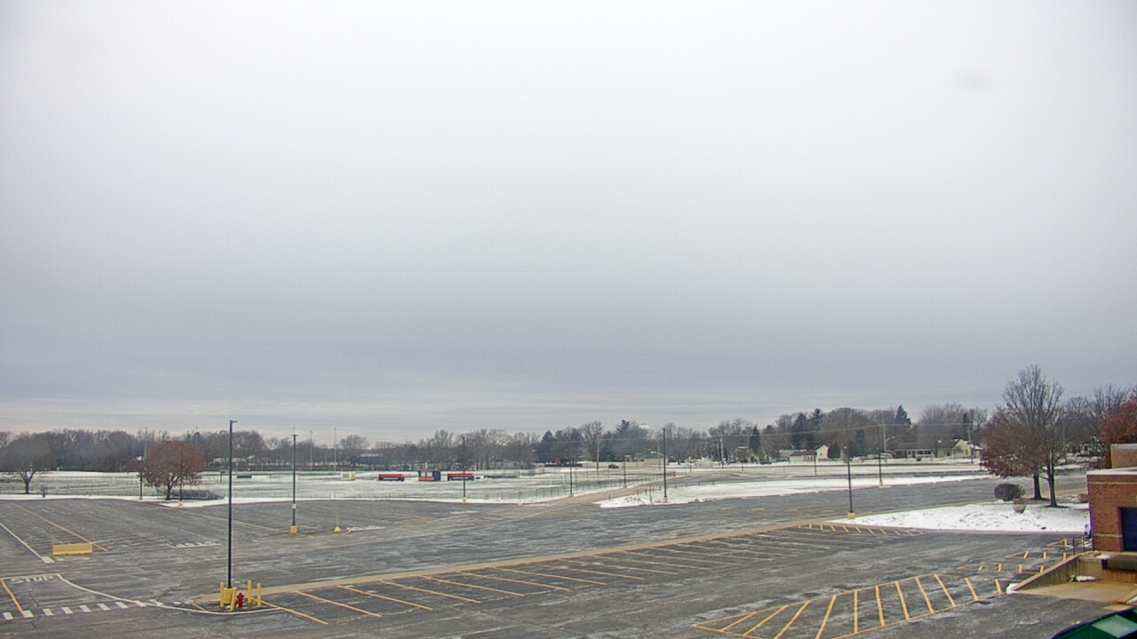 Thumbnail for current weather camera view from Oswego HS in Oswego, Illinois
