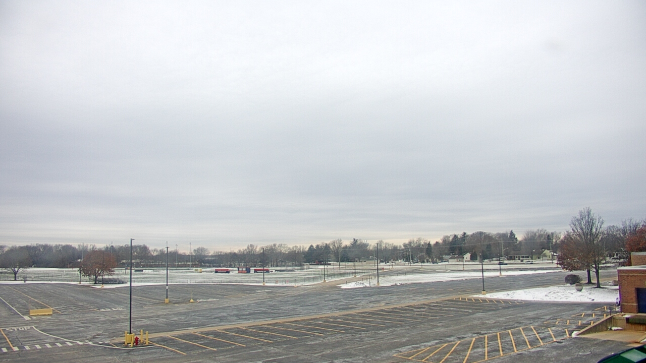Thumbnail for current weather camera view from Oswego HS in Oswego, Illinois