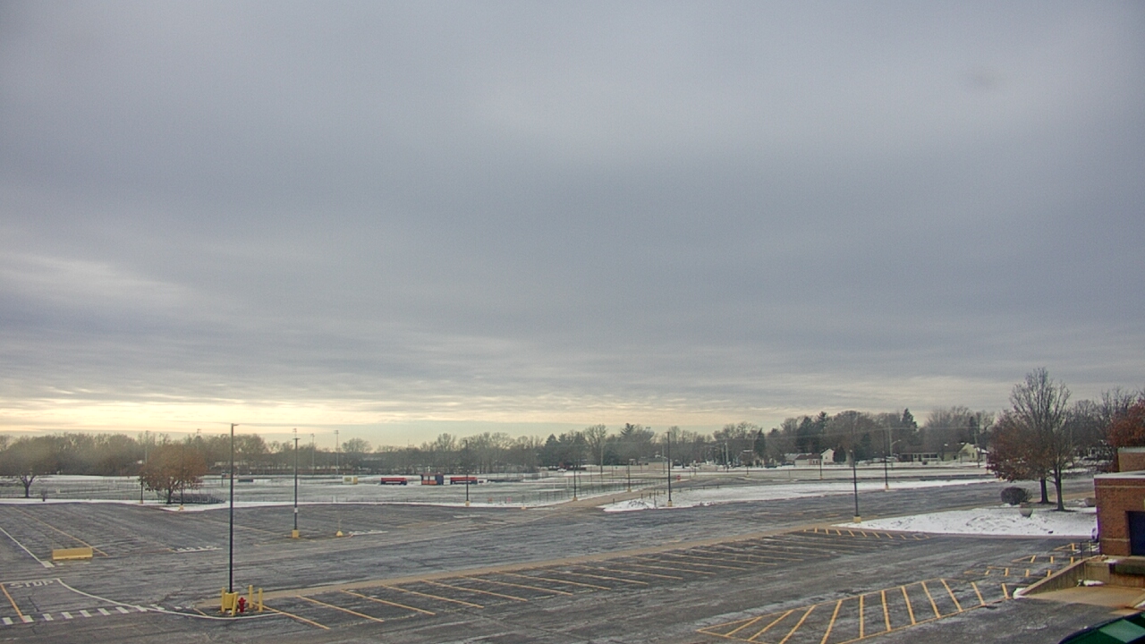 Thumbnail for current weather camera view from Oswego HS in Oswego, Illinois