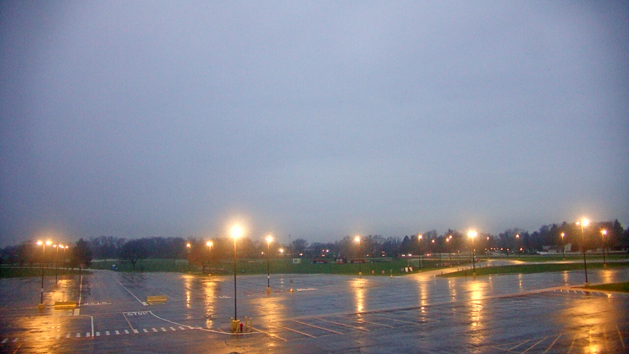 Thumbnail for current weather camera view from Oswego HS in Oswego, Illinois