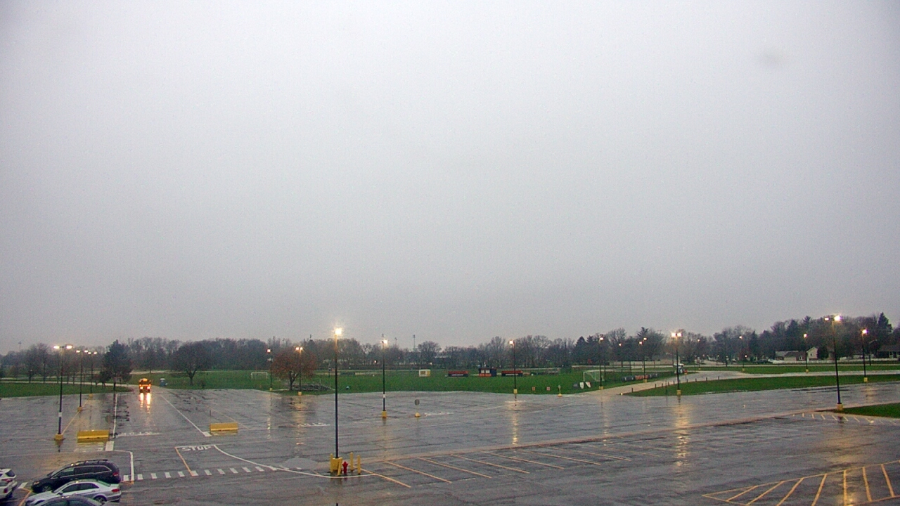 Thumbnail for current weather camera view from Oswego HS in Oswego, Illinois