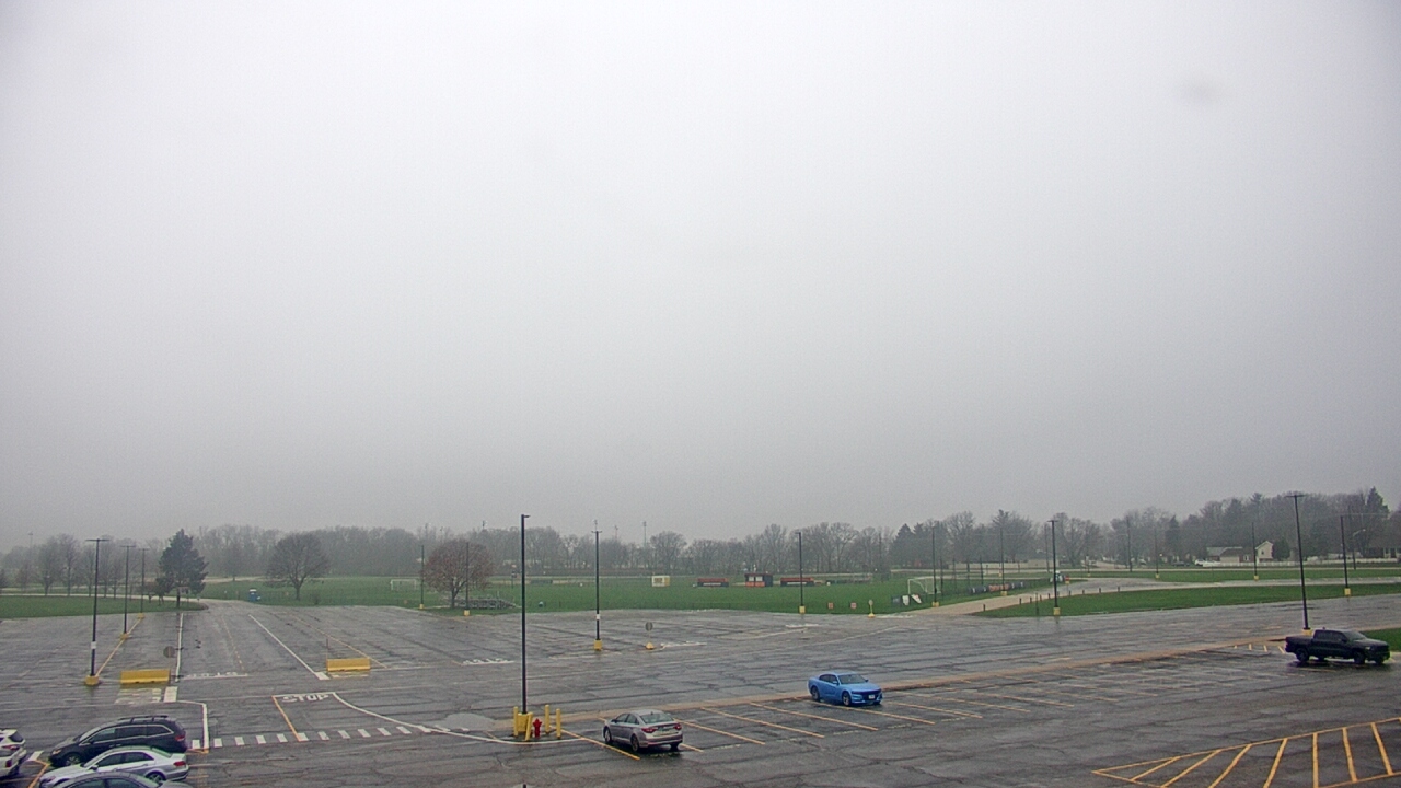 Thumbnail for current weather camera view from Oswego HS in Oswego, Illinois