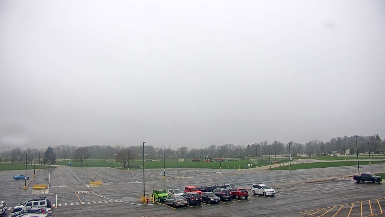 Thumbnail for current weather camera view from Oswego HS in Oswego, Illinois