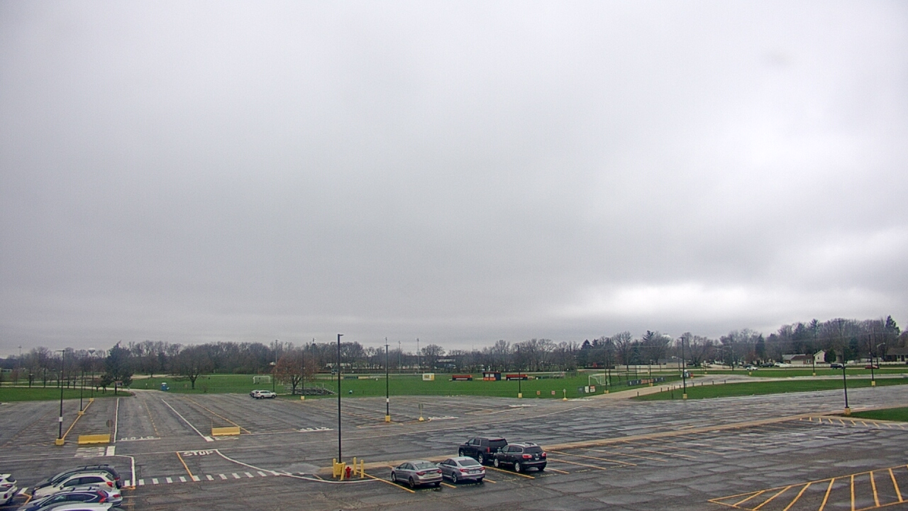 Thumbnail for current weather camera view from Oswego HS in Oswego, Illinois