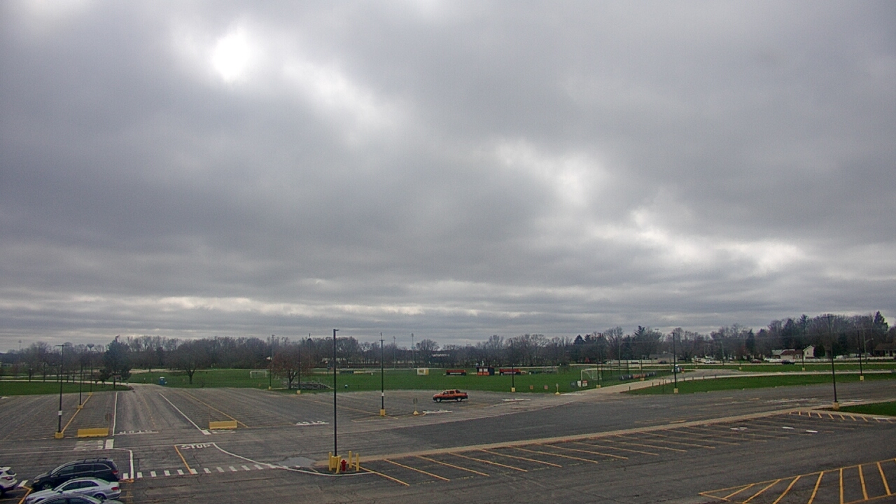 Thumbnail for current weather camera view from Oswego HS in Oswego, Illinois