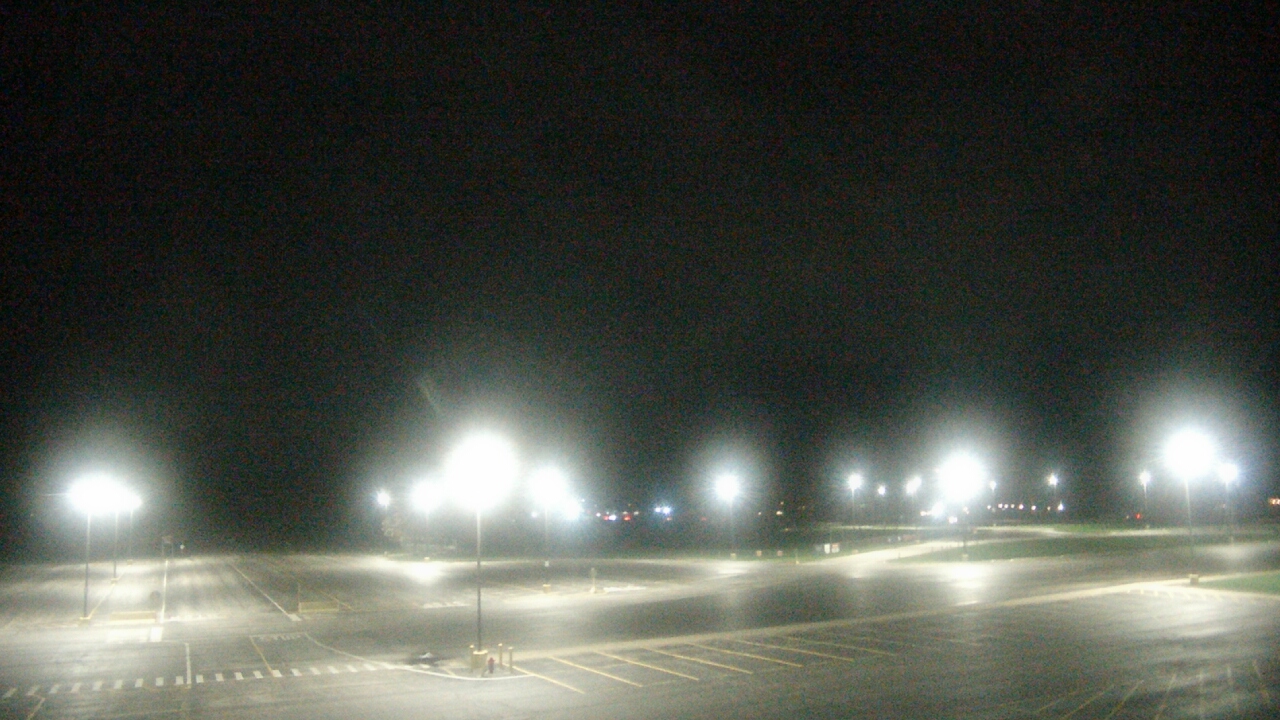 Thumbnail for current weather camera view from Oswego HS in Oswego, Illinois