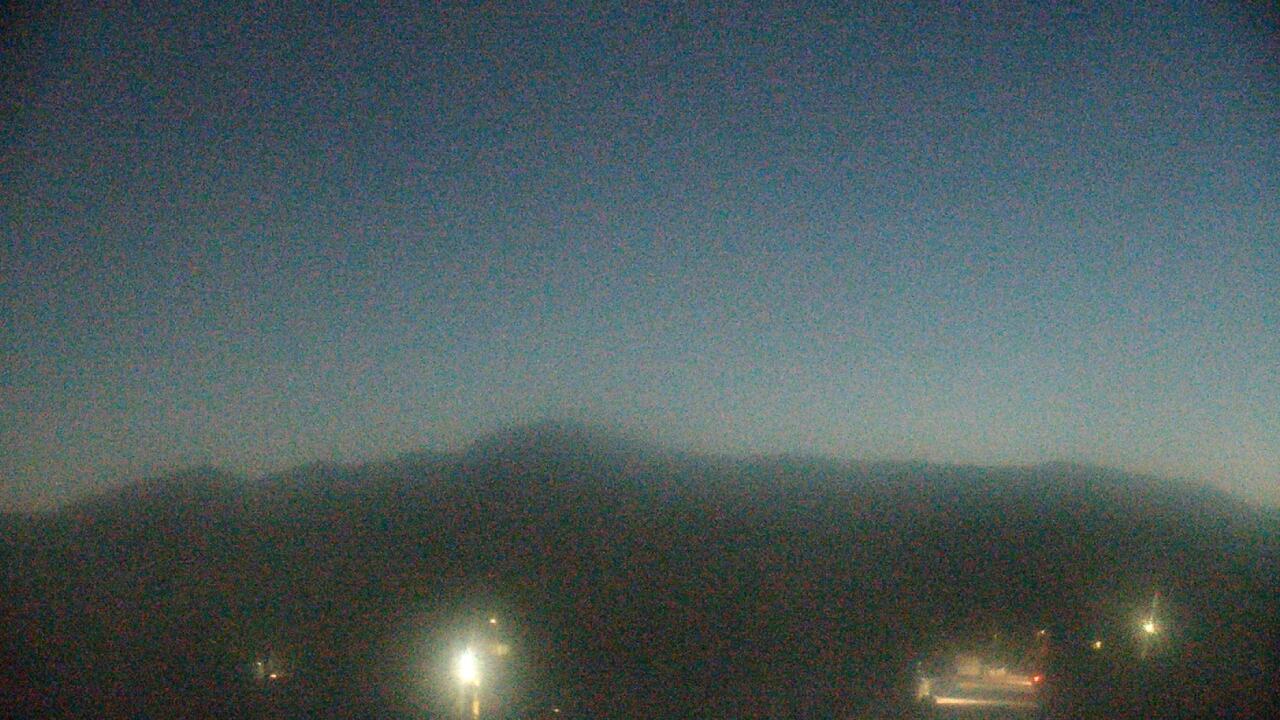 Thumbnail for current weather camera view from W. Mack Lyon MS in Moapa Valley, Nevada