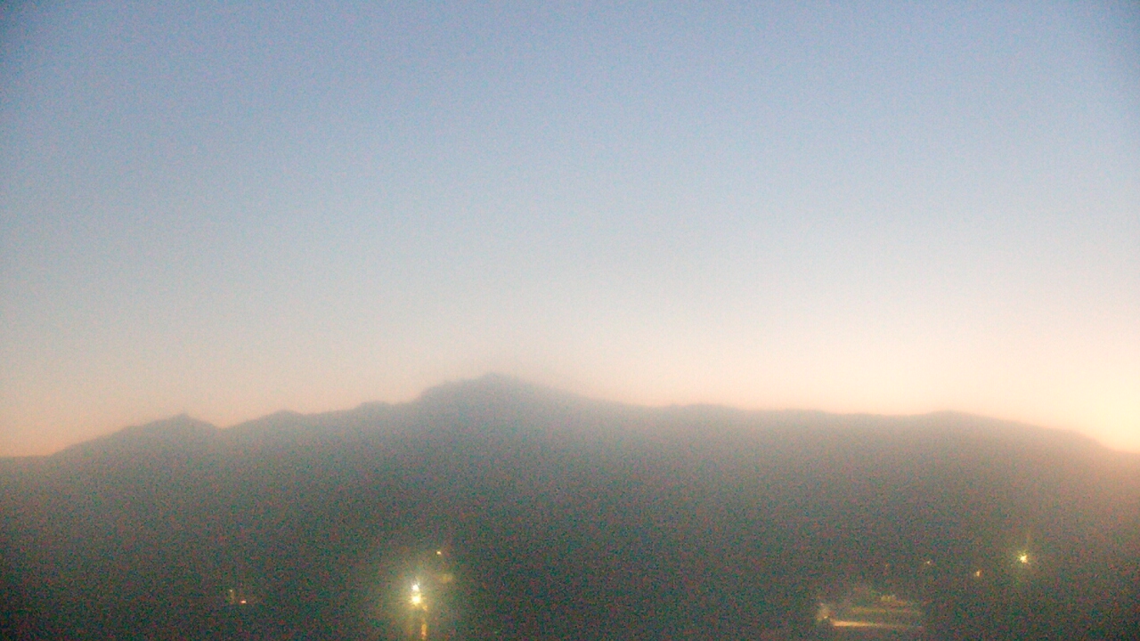 Thumbnail for current weather camera view from W. Mack Lyon MS in Moapa Valley, Nevada