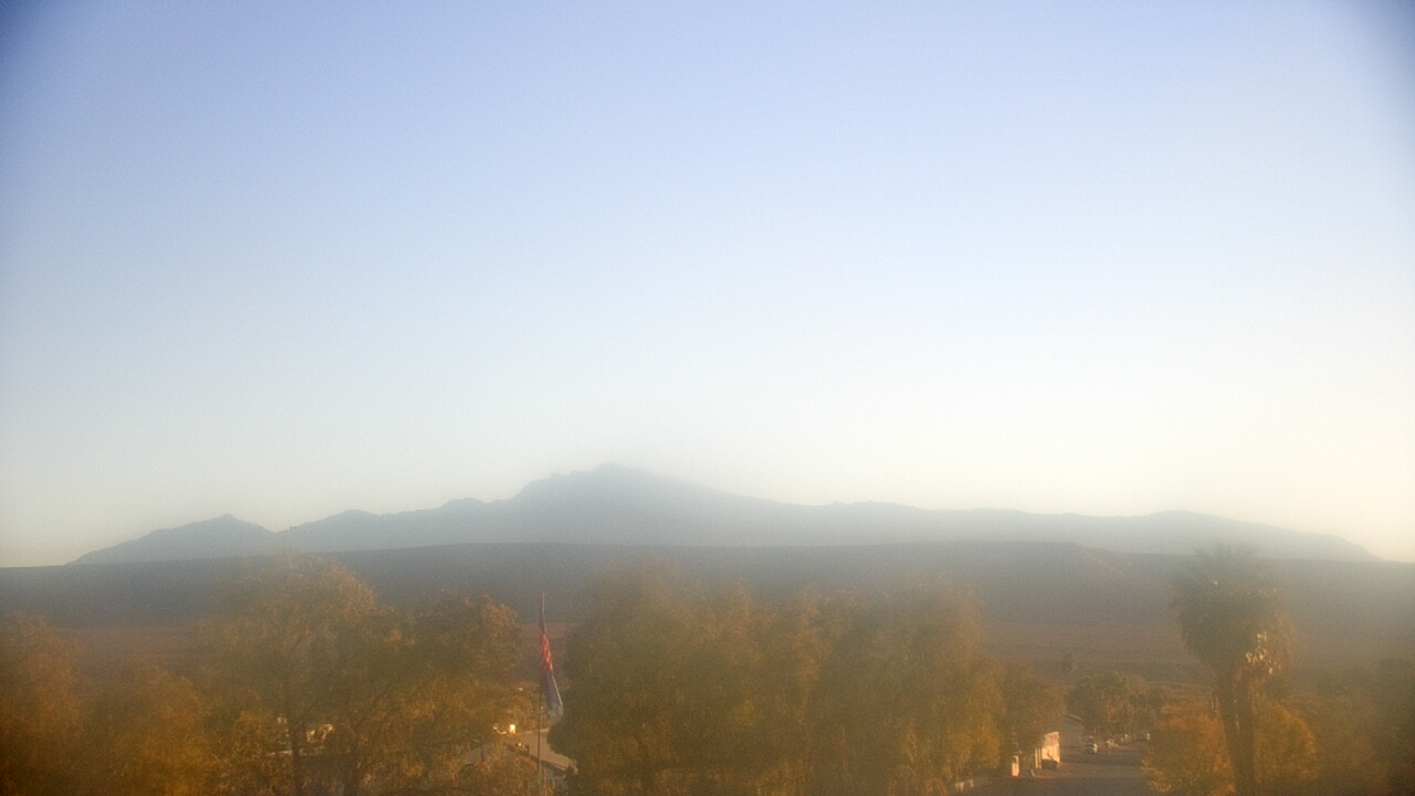 Thumbnail for current weather camera view from W. Mack Lyon MS in Moapa Valley, Nevada