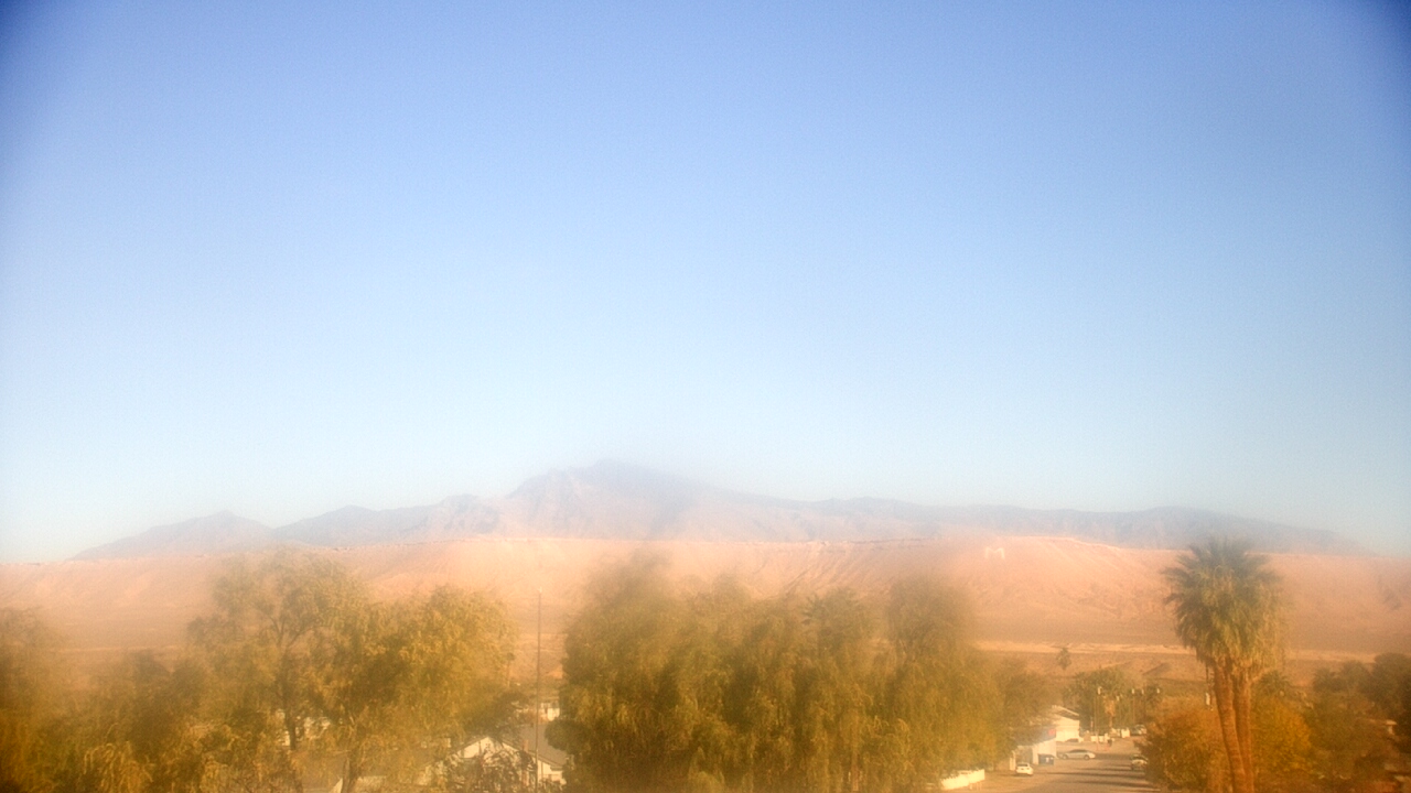 Thumbnail for current weather camera view from W. Mack Lyon MS in Moapa Valley, Nevada