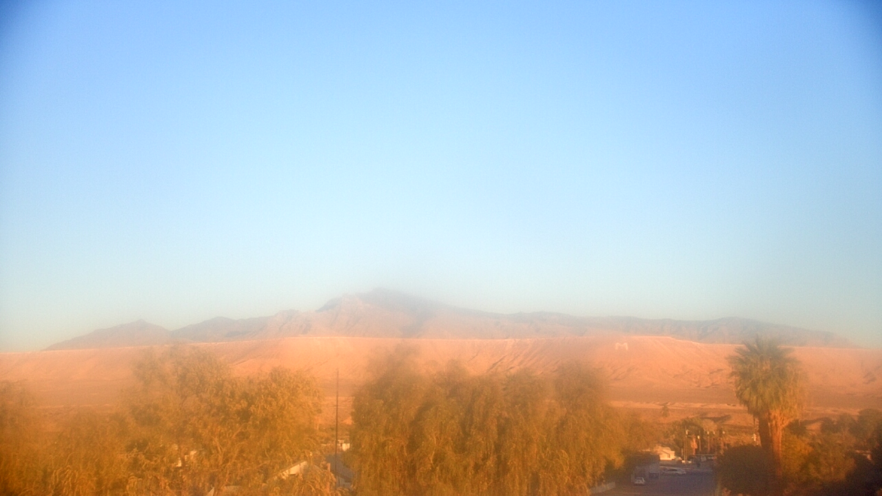 Thumbnail for current weather camera view from W. Mack Lyon MS in Moapa Valley, Nevada