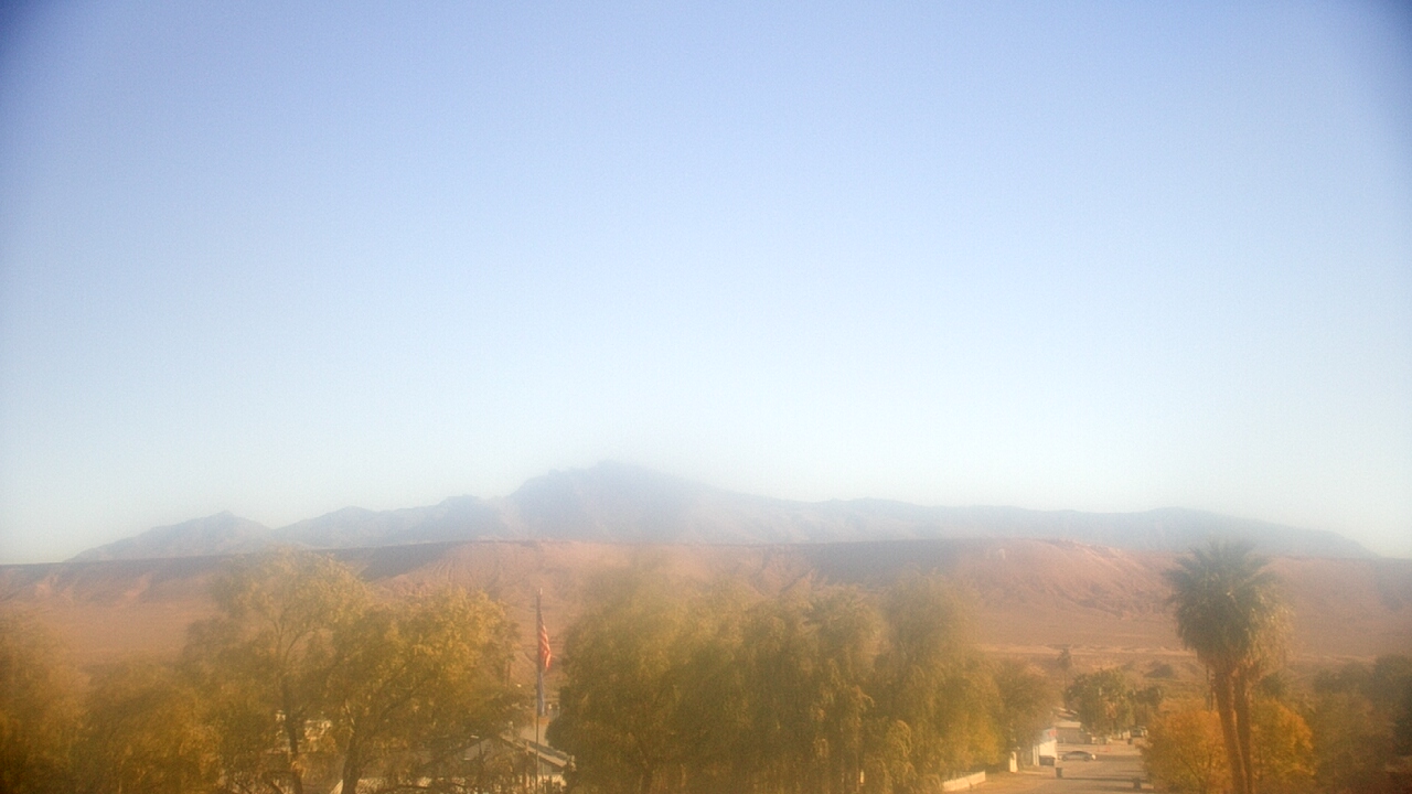 Thumbnail for current weather camera view from W. Mack Lyon MS in Moapa Valley, Nevada