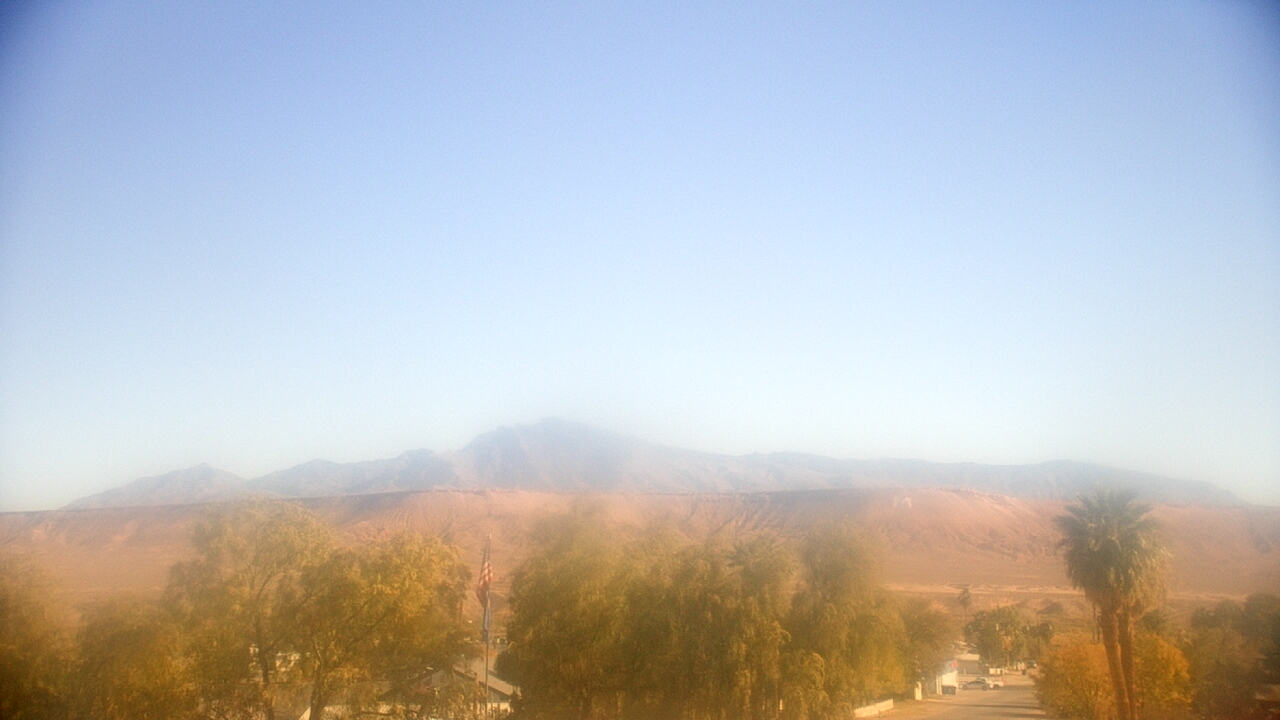 Thumbnail for current weather camera view from W. Mack Lyon MS in Moapa Valley, Nevada