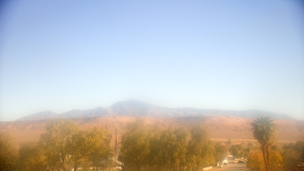 Thumbnail for current weather camera view from W. Mack Lyon MS in Moapa Valley, Nevada