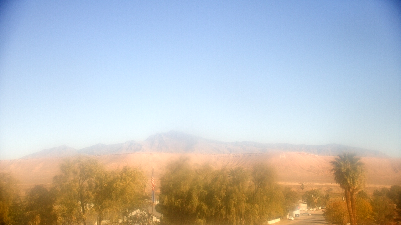 Thumbnail for current weather camera view from W. Mack Lyon MS in Moapa Valley, Nevada
