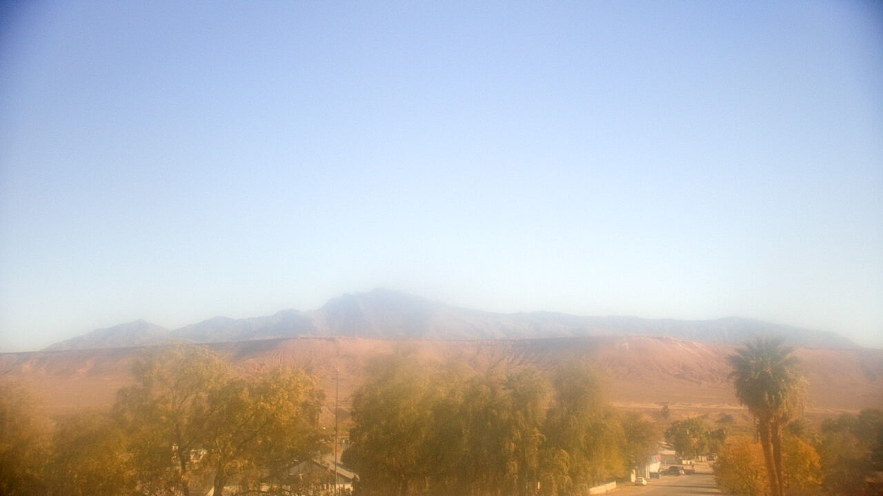 Thumbnail for current weather camera view from W. Mack Lyon MS in Moapa Valley, Nevada