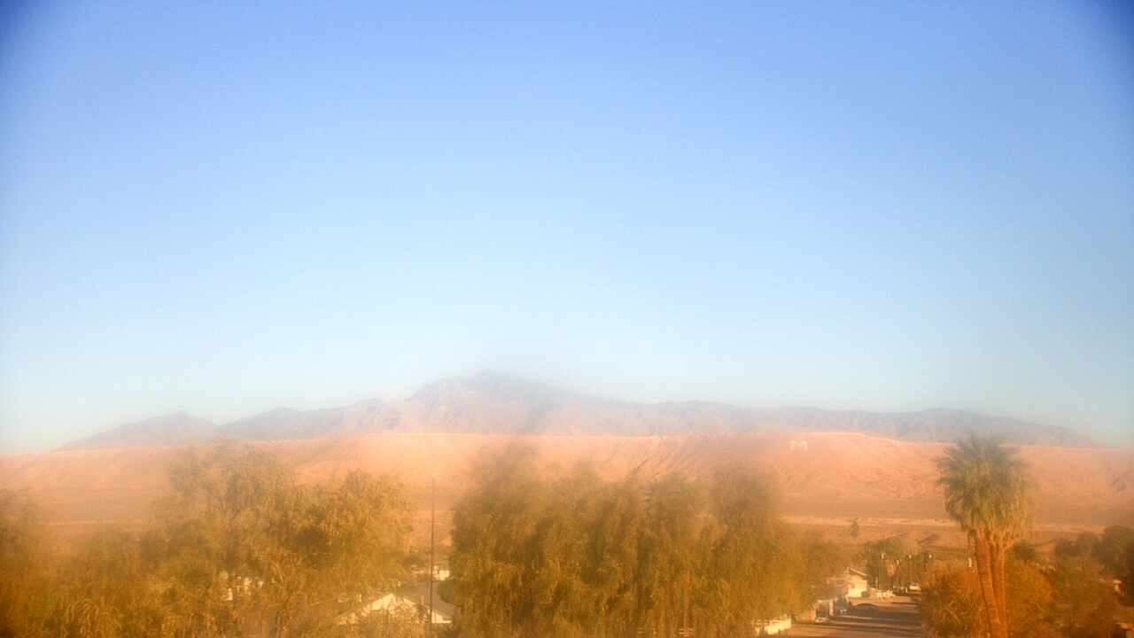 Thumbnail for current weather camera view from W. Mack Lyon MS in Moapa Valley, Nevada