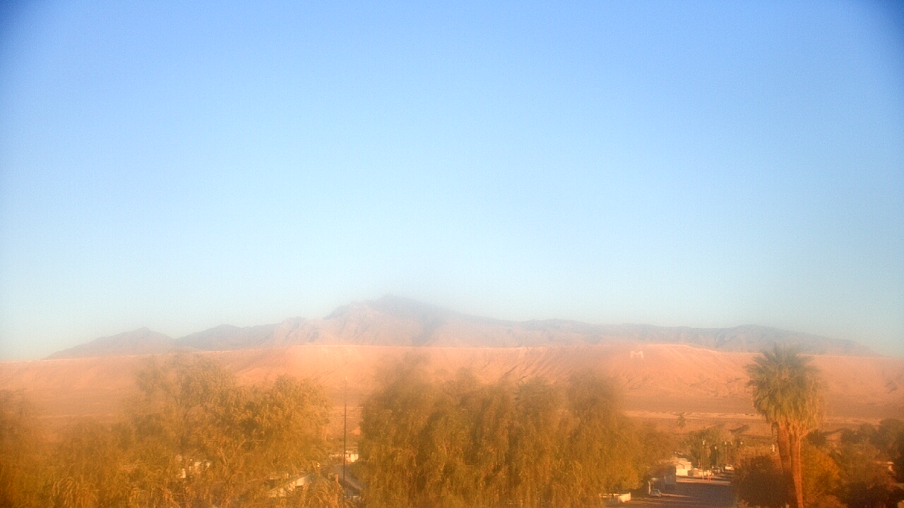 Thumbnail for current weather camera view from W. Mack Lyon MS in Moapa Valley, Nevada