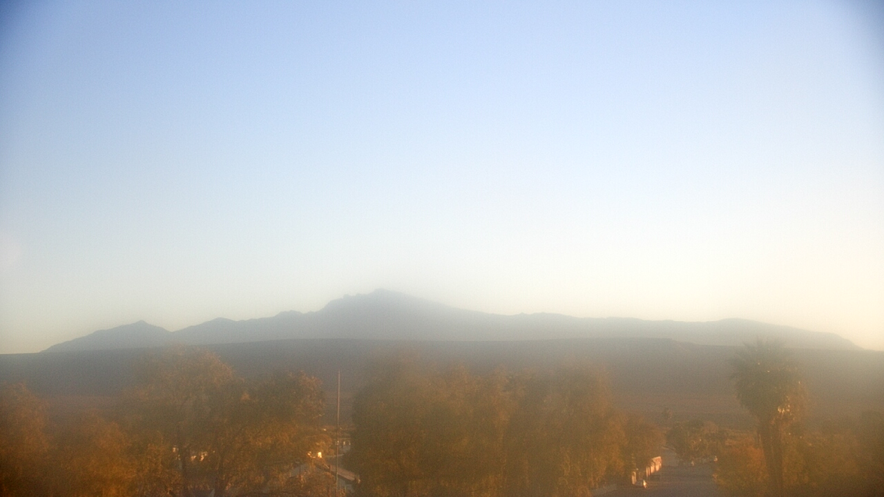 Thumbnail for current weather camera view from W. Mack Lyon MS in Moapa Valley, Nevada