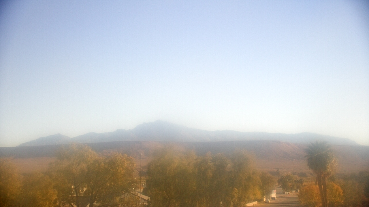 Thumbnail for current weather camera view from W. Mack Lyon MS in Moapa Valley, Nevada