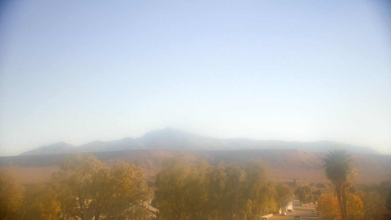 Thumbnail for current weather camera view from W. Mack Lyon MS in Moapa Valley, Nevada