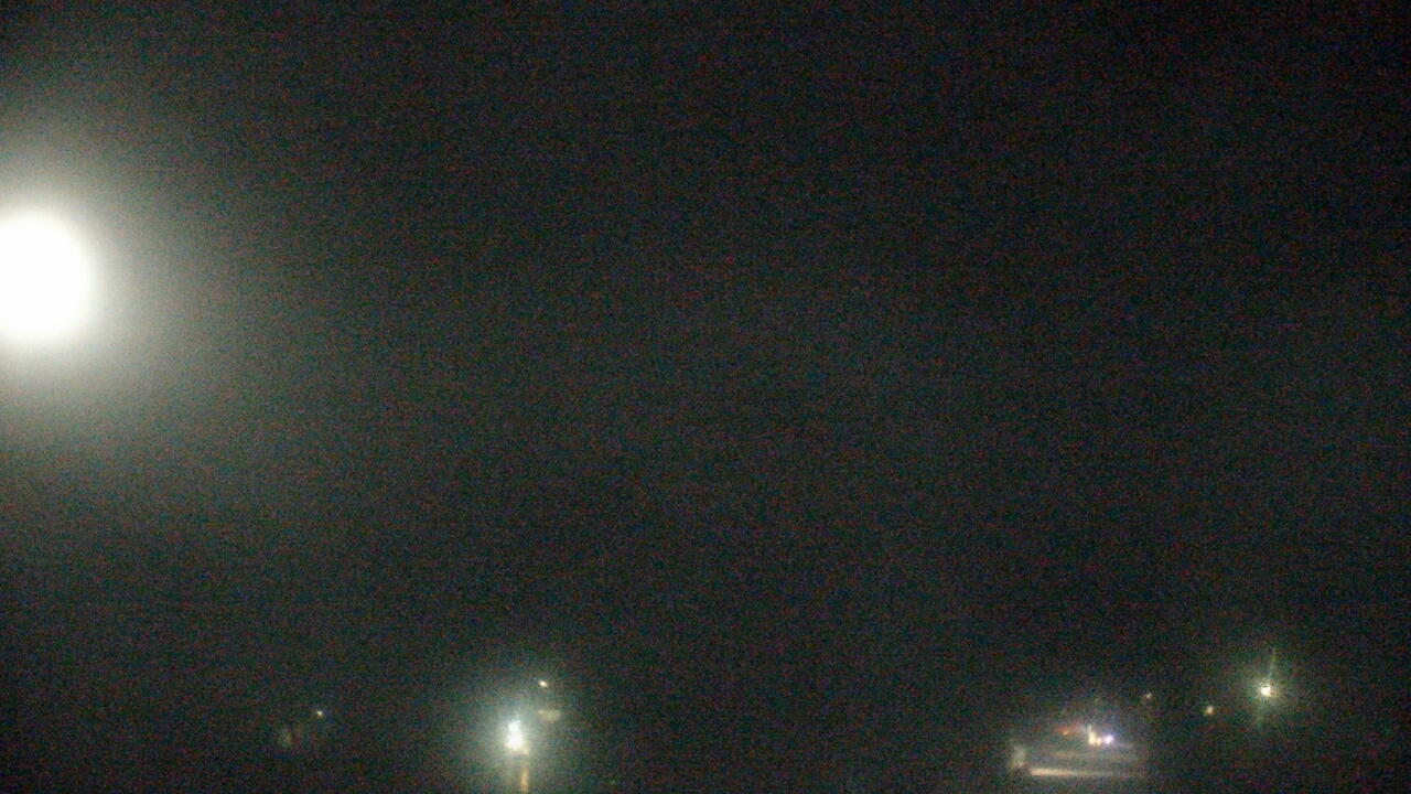 Thumbnail for current weather camera view from W. Mack Lyon MS in Moapa Valley, Nevada