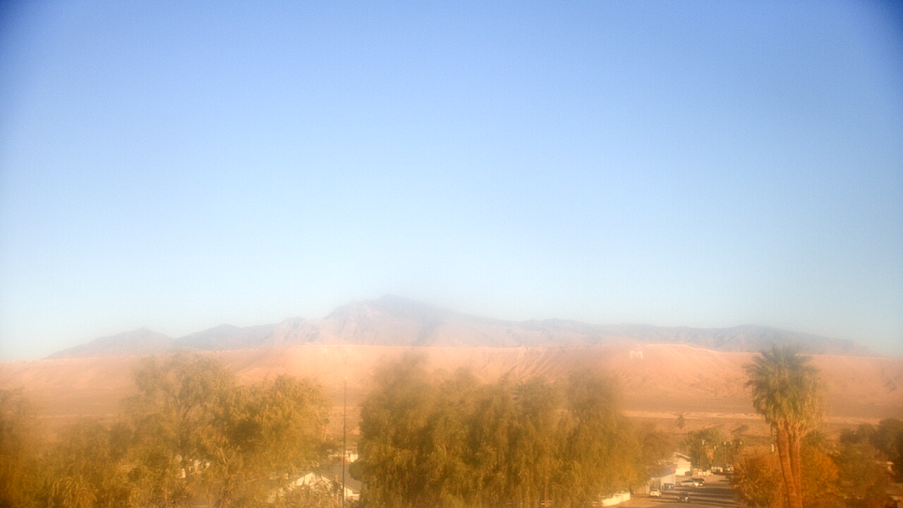 Thumbnail for current weather camera view from W. Mack Lyon MS in Moapa Valley, Nevada