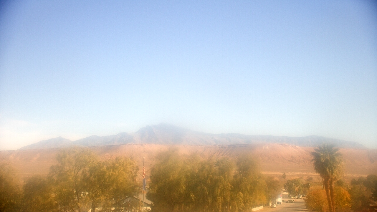 Thumbnail for current weather camera view from W. Mack Lyon MS in Moapa Valley, Nevada