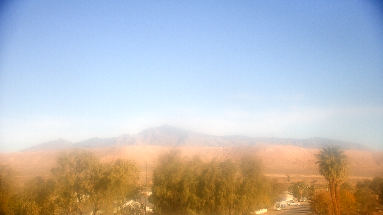 Thumbnail for current weather camera view from W. Mack Lyon MS in Moapa Valley, Nevada