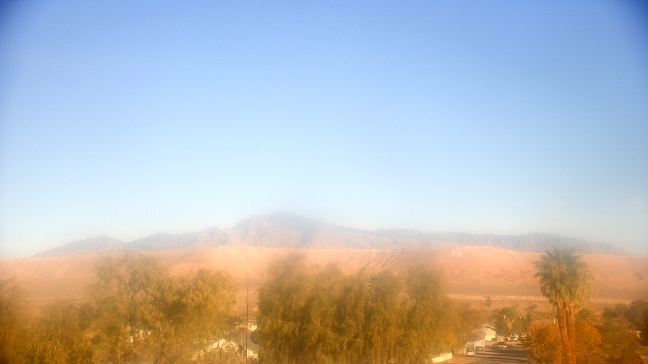 Thumbnail for current weather camera view from W. Mack Lyon MS in Moapa Valley, Nevada