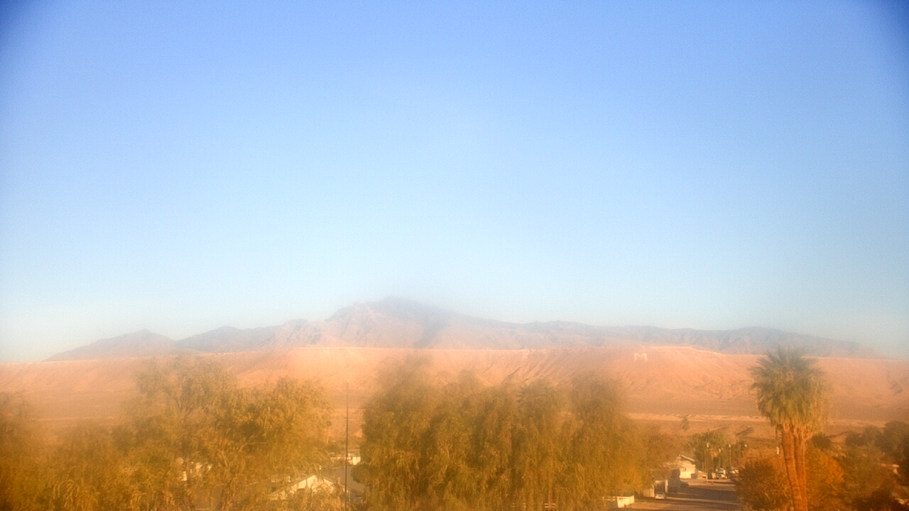 Thumbnail for current weather camera view from W. Mack Lyon MS in Moapa Valley, Nevada