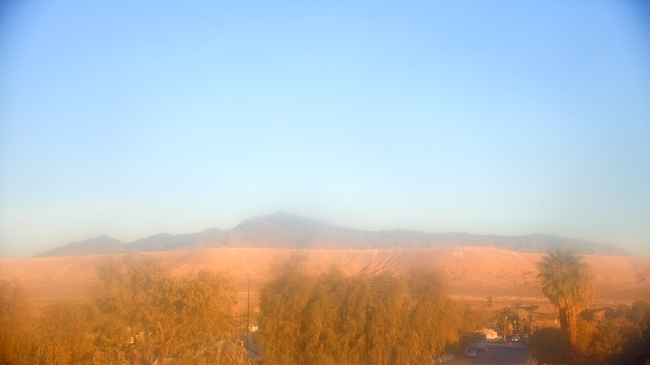 Thumbnail for current weather camera view from W. Mack Lyon MS in Moapa Valley, Nevada