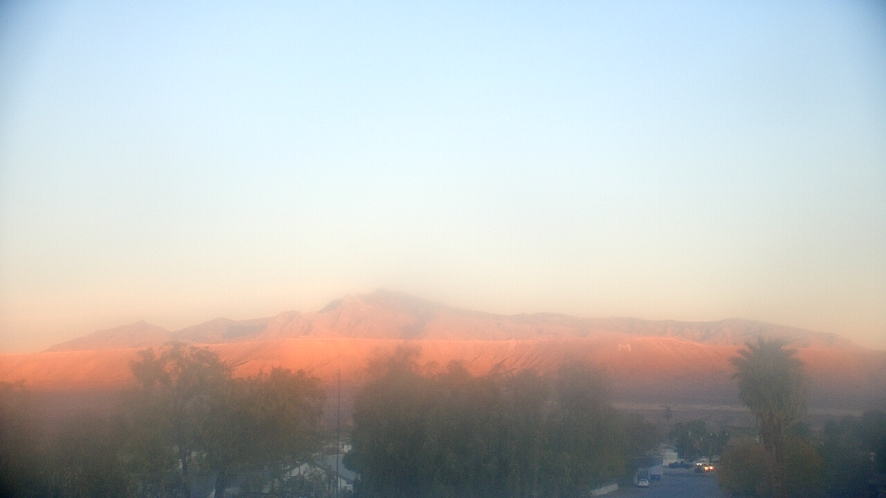 Thumbnail for current weather camera view from W. Mack Lyon MS in Moapa Valley, Nevada