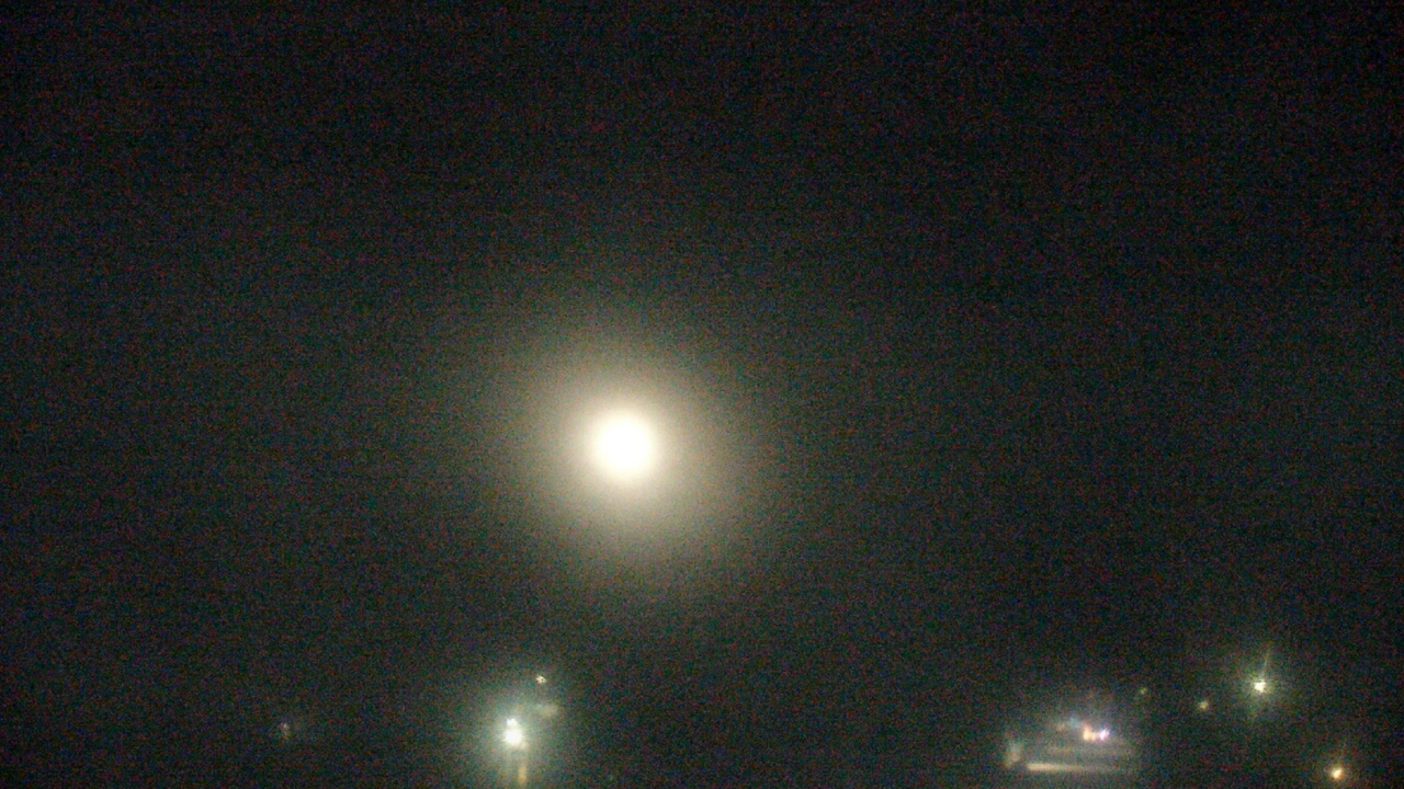 Thumbnail for current weather camera view from W. Mack Lyon MS in Moapa Valley, Nevada