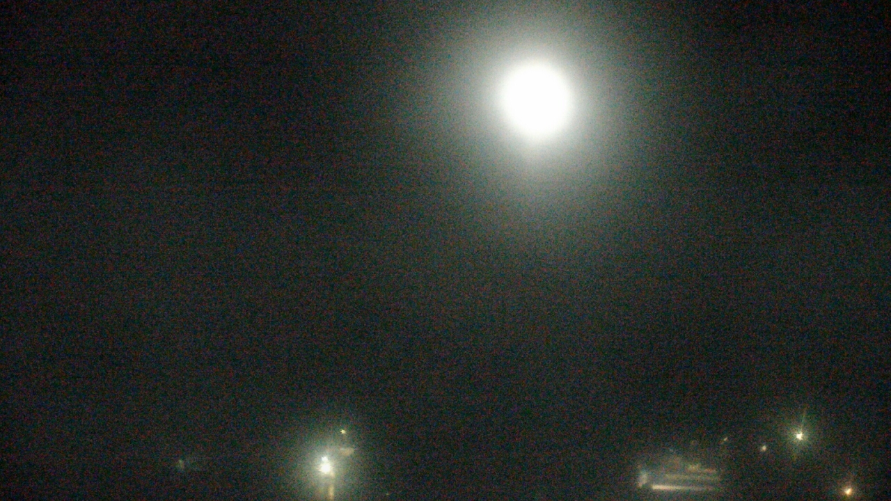 Thumbnail for current weather camera view from W. Mack Lyon MS in Moapa Valley, Nevada