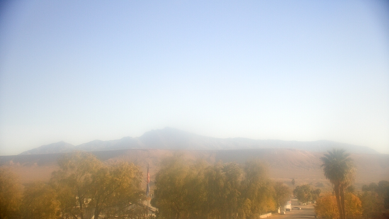 Thumbnail for current weather camera view from W. Mack Lyon MS in Moapa Valley, Nevada