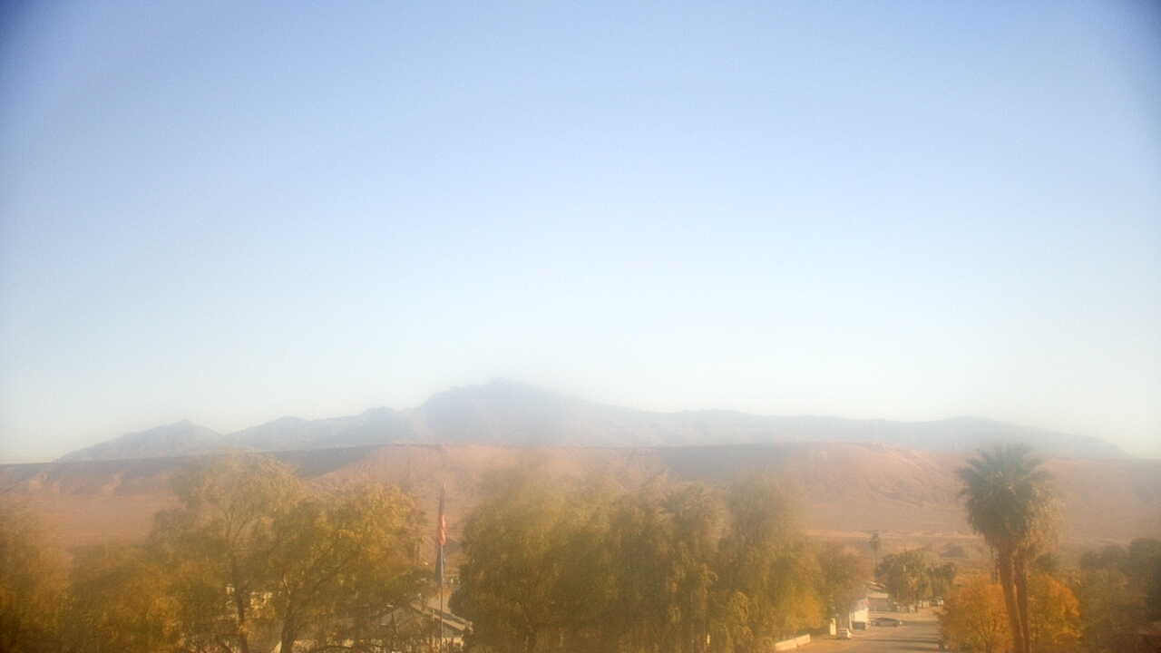 Thumbnail for current weather camera view from W. Mack Lyon MS in Moapa Valley, Nevada