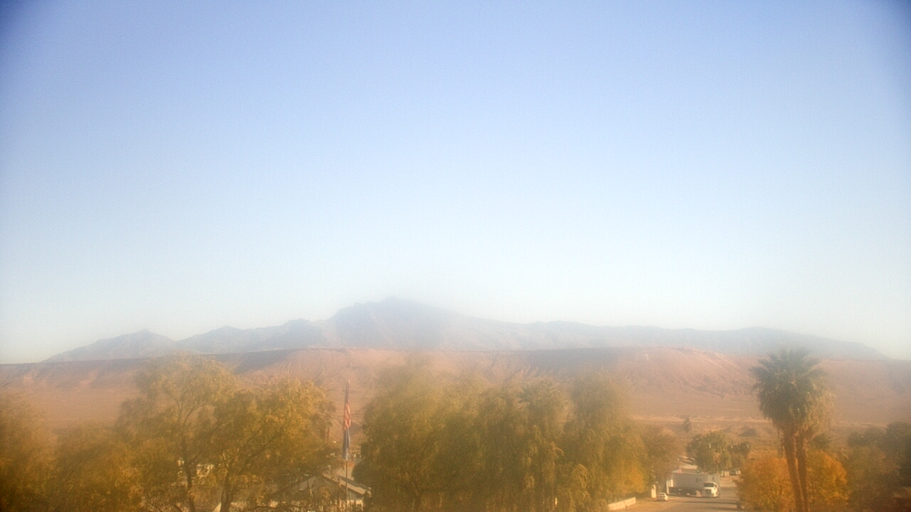 Thumbnail for current weather camera view from W. Mack Lyon MS in Moapa Valley, Nevada