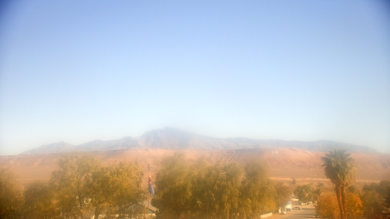 Thumbnail for current weather camera view from W. Mack Lyon MS in Moapa Valley, Nevada