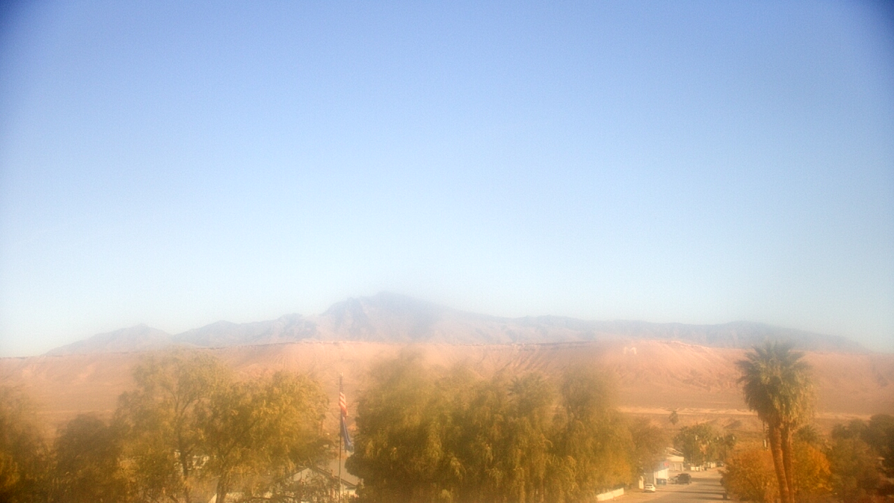 Thumbnail for current weather camera view from W. Mack Lyon MS in Moapa Valley, Nevada