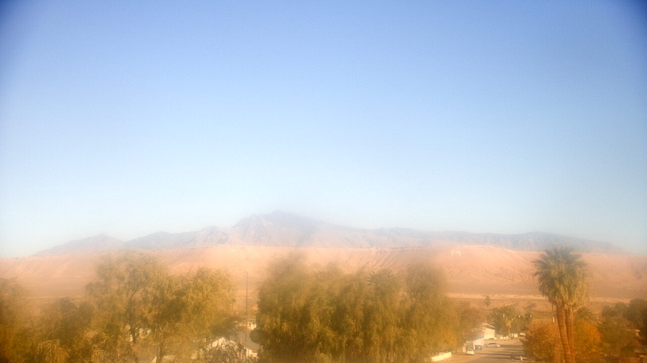 Thumbnail for current weather camera view from W. Mack Lyon MS in Moapa Valley, Nevada