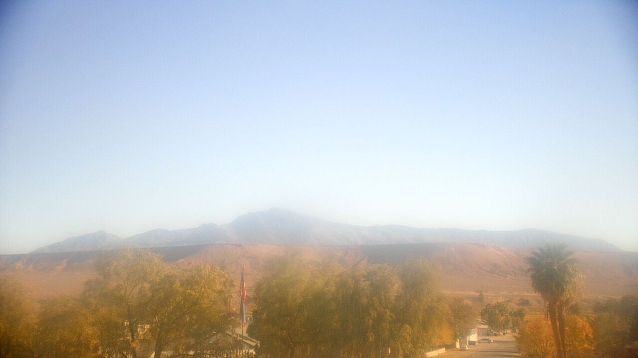 Thumbnail for current weather camera view from W. Mack Lyon MS in Moapa Valley, Nevada