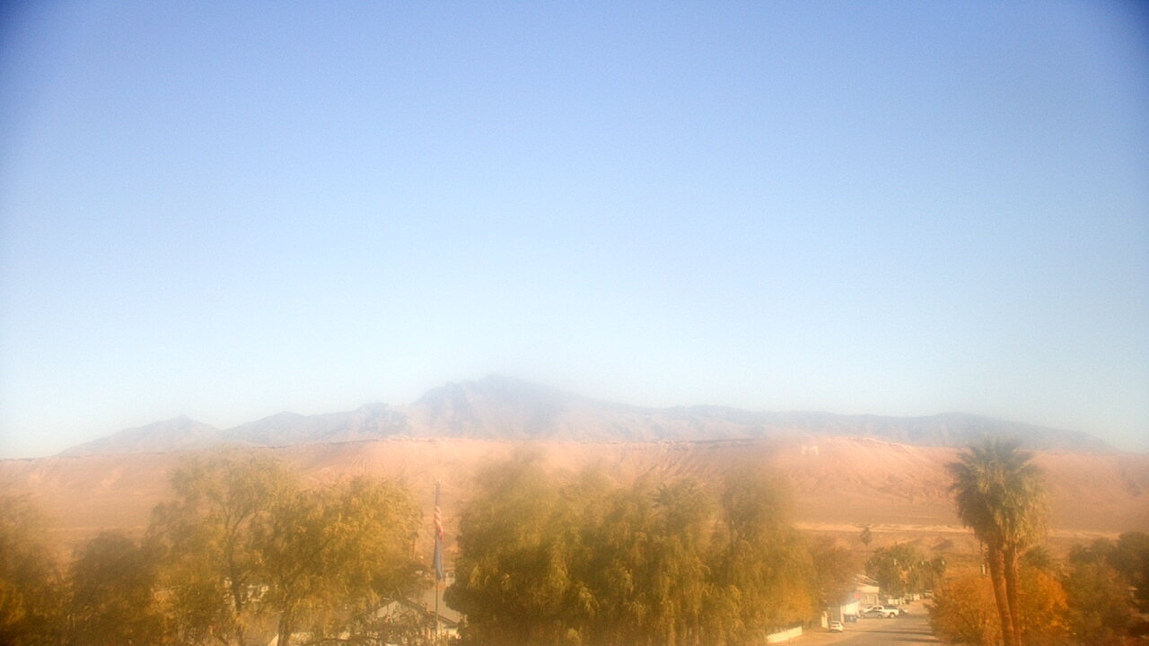 Thumbnail for current weather camera view from W. Mack Lyon MS in Moapa Valley, Nevada