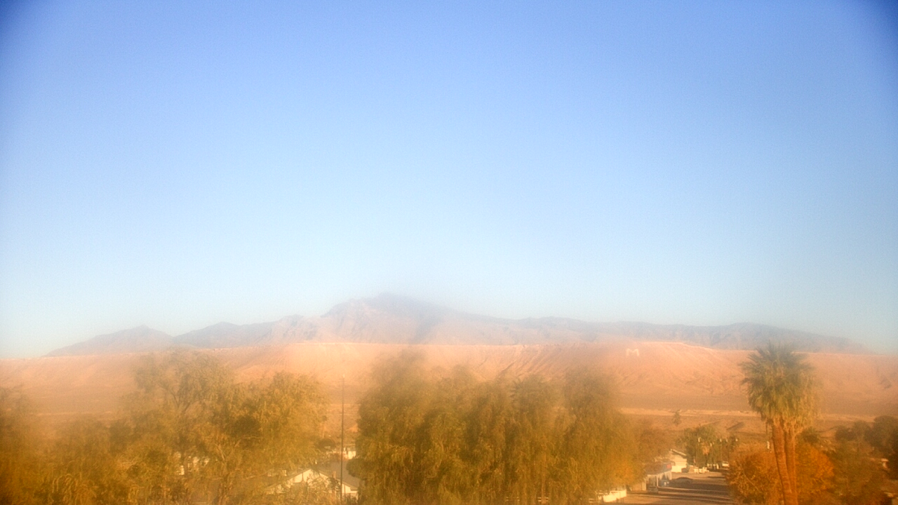 Thumbnail for current weather camera view from W. Mack Lyon MS in Moapa Valley, Nevada