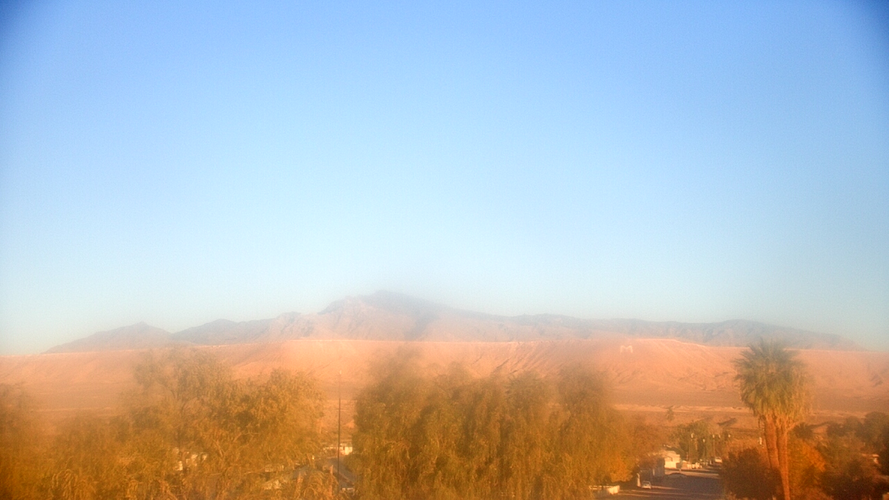 Thumbnail for current weather camera view from W. Mack Lyon MS in Moapa Valley, Nevada