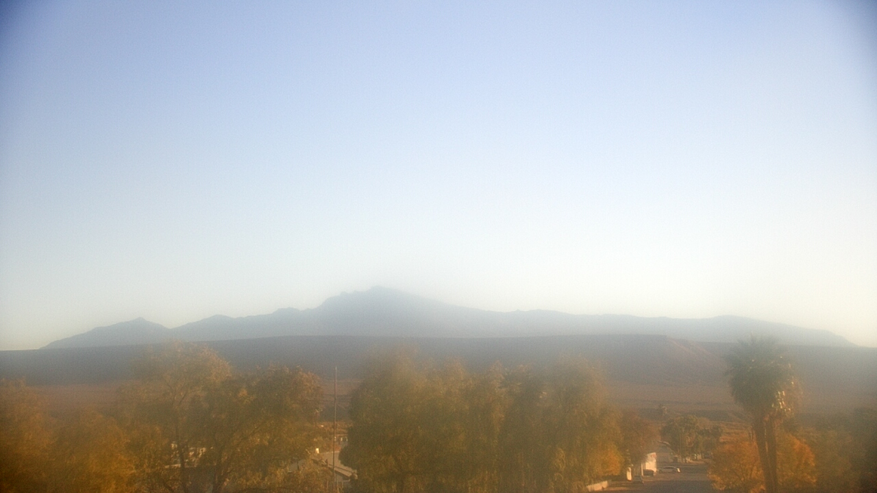 Thumbnail for current weather camera view from W. Mack Lyon MS in Moapa Valley, Nevada