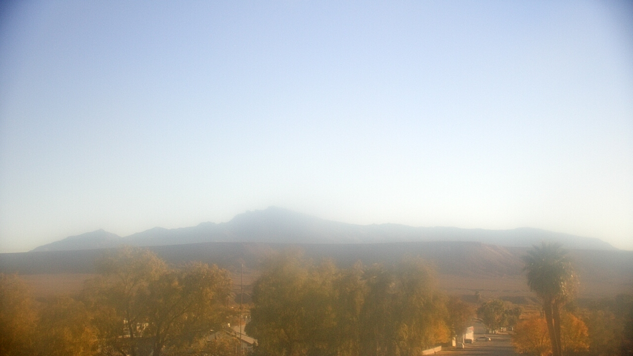 Thumbnail for current weather camera view from W. Mack Lyon MS in Moapa Valley, Nevada